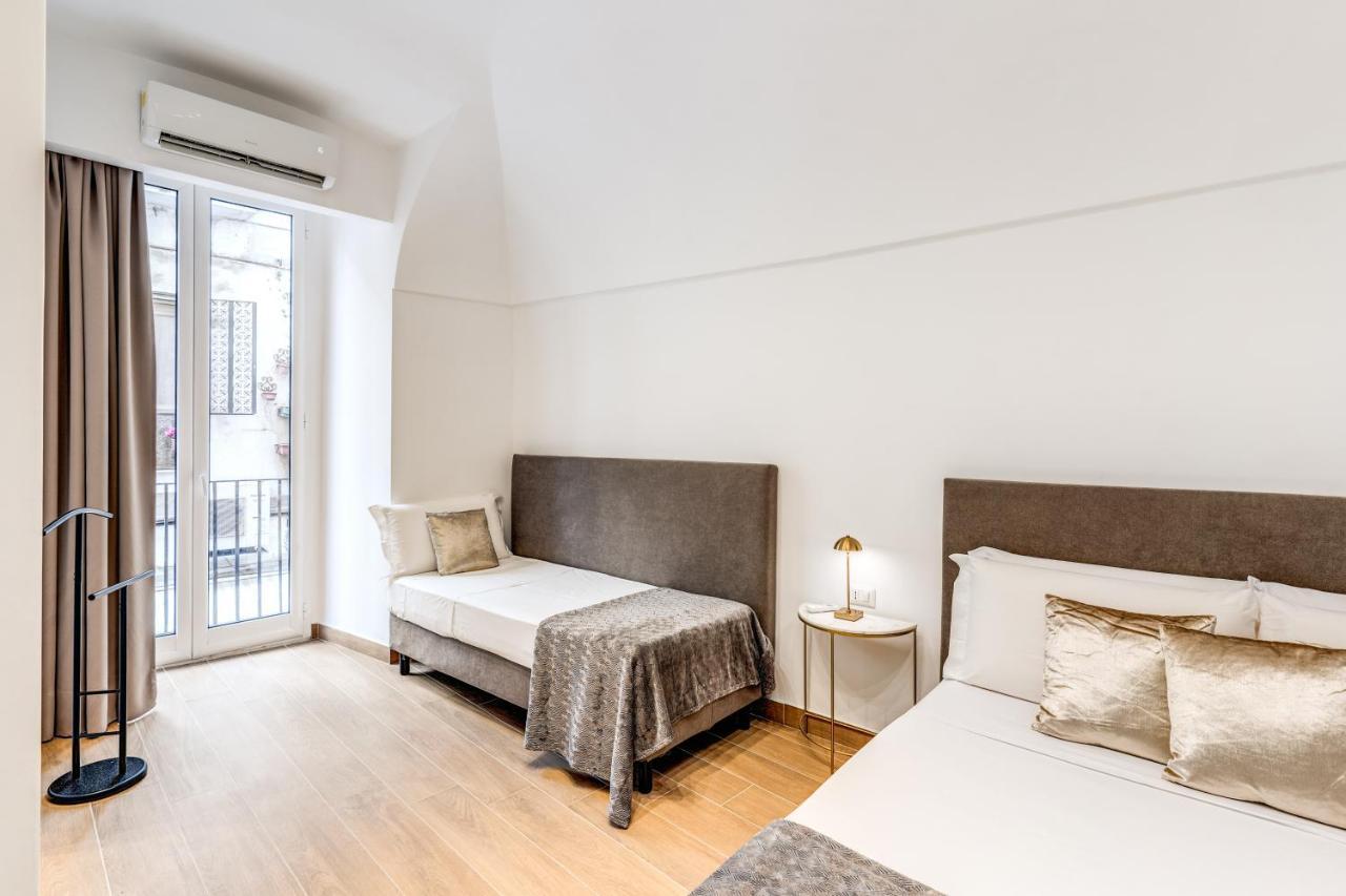 Domus Partenopea Naples Luaran gambar