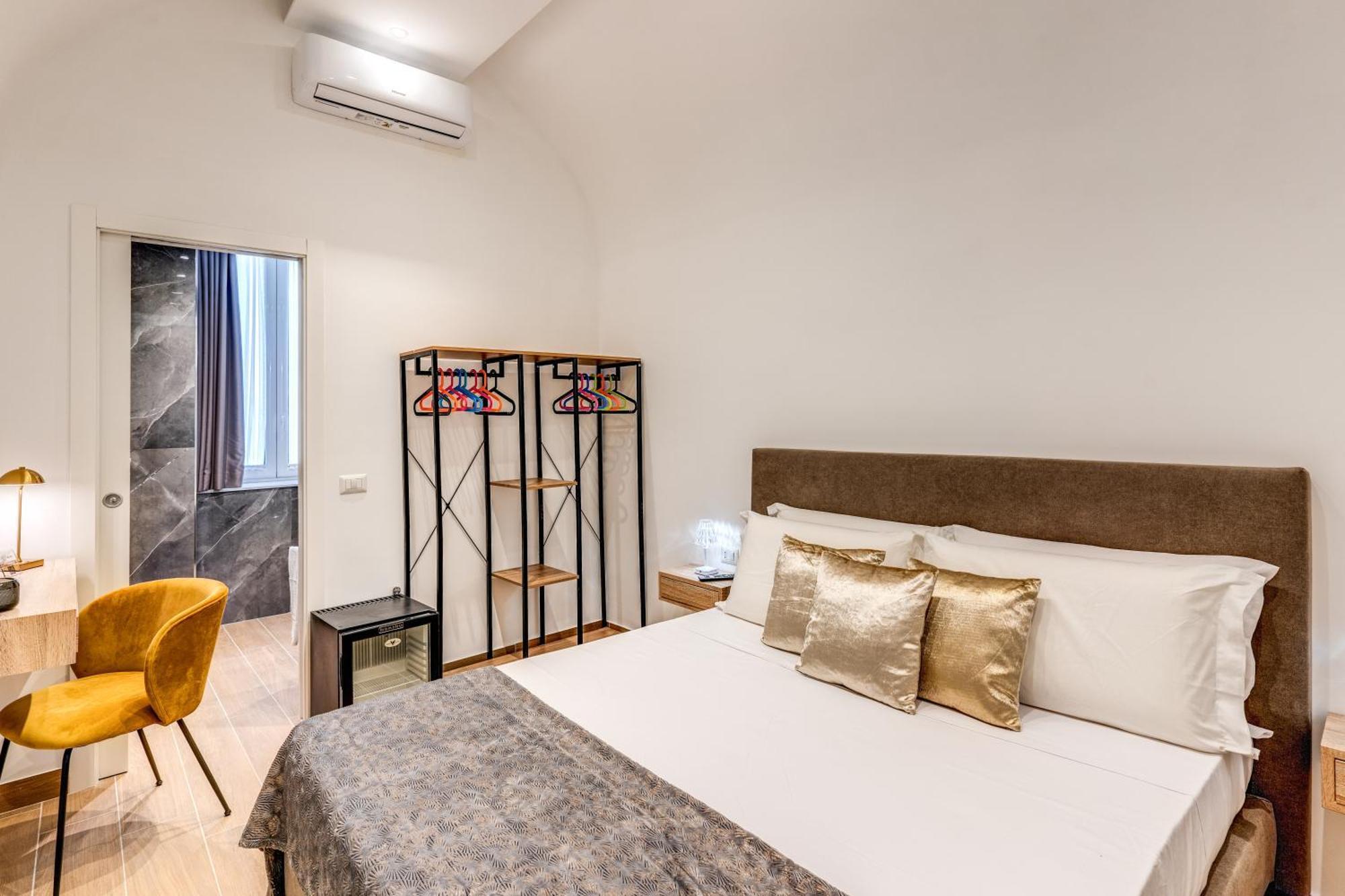 Domus Partenopea Naples Luaran gambar