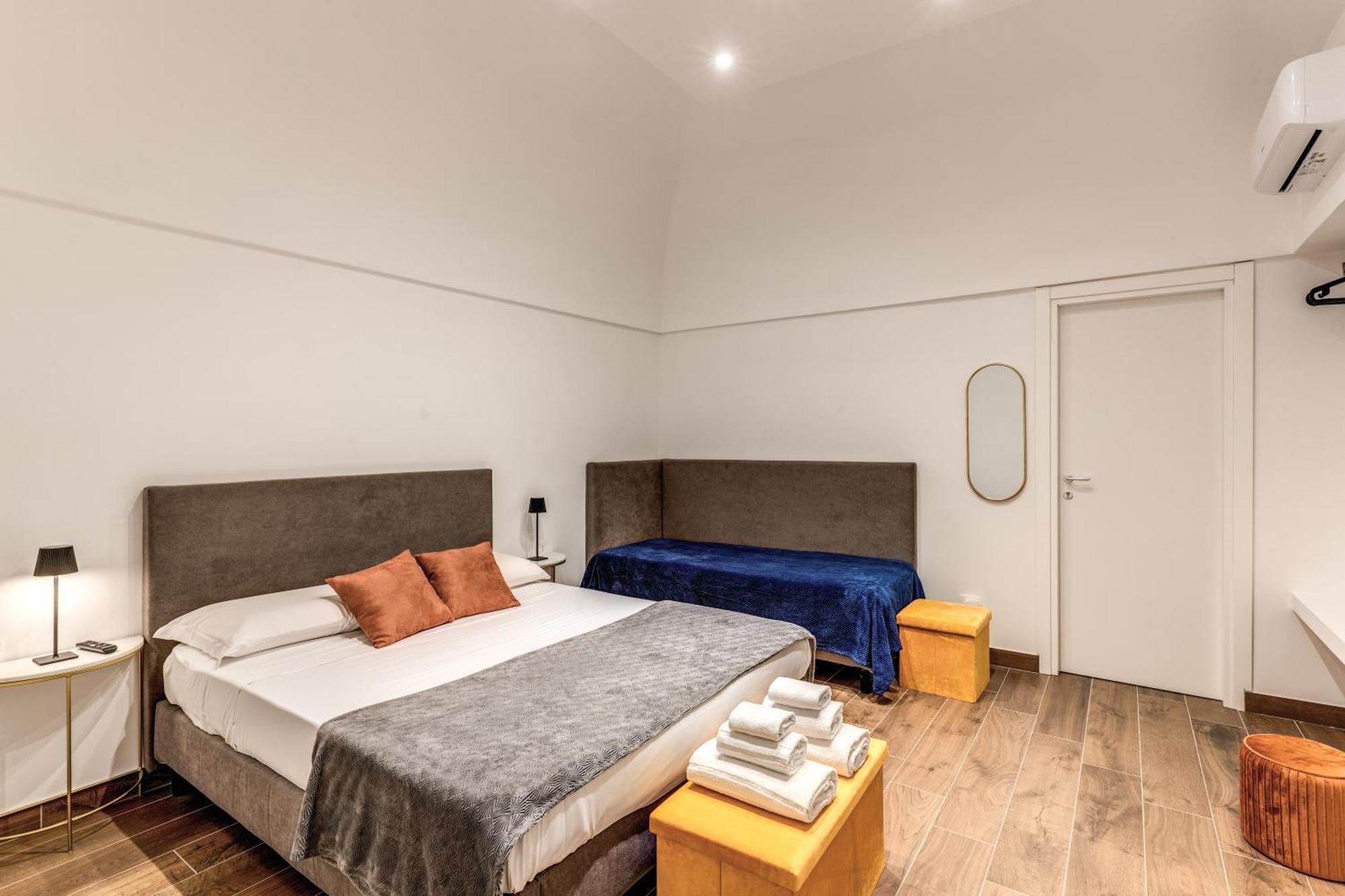 Domus Partenopea Naples Luaran gambar